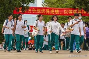 普林斯谈下午比赛：我在斋月期间 连水都不能喝